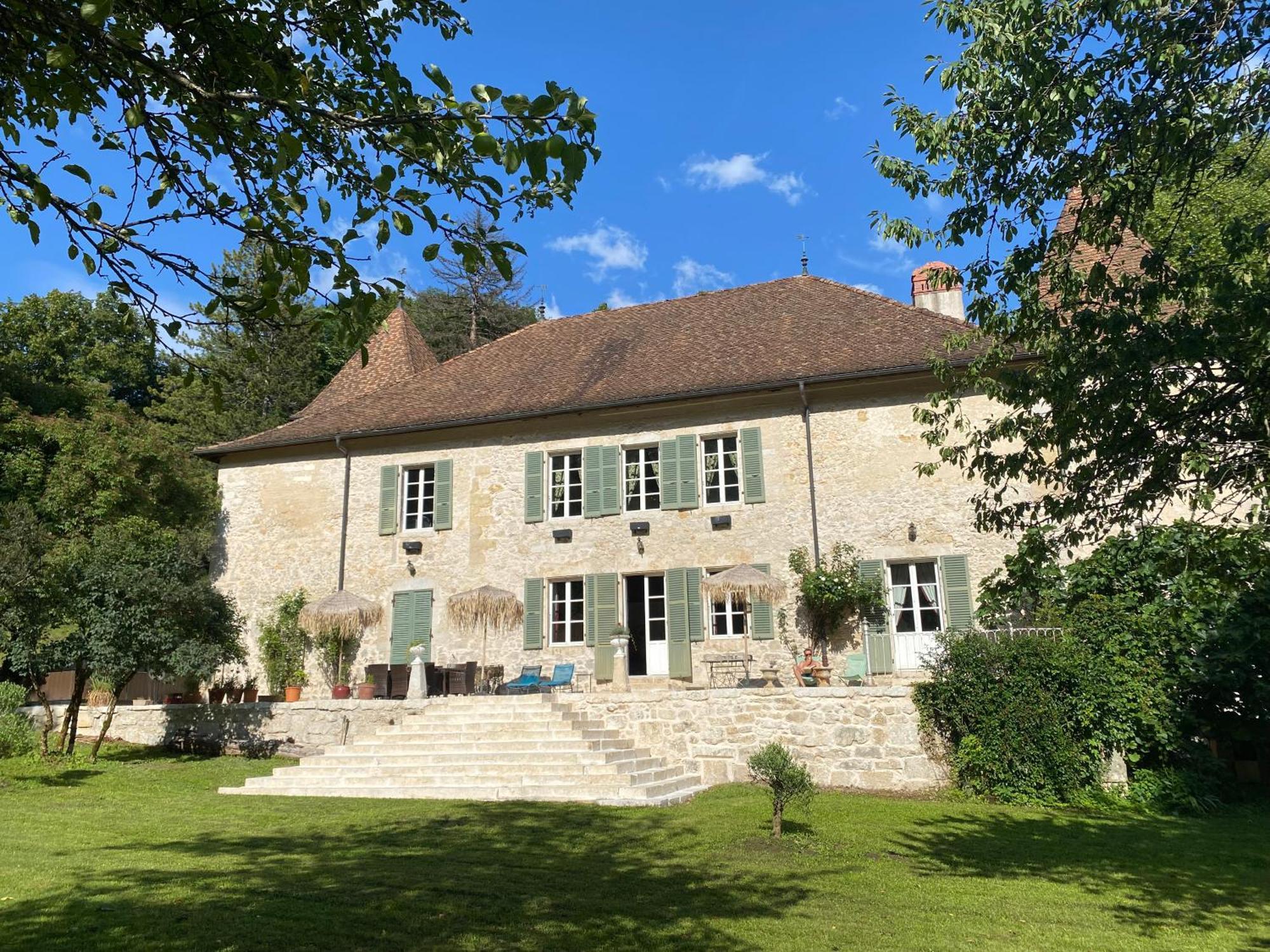 Domaine Du Tres-Haut - Chateau De Montanges Exterior foto